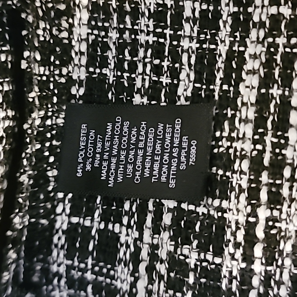 Blazer - Picture 5 of 12